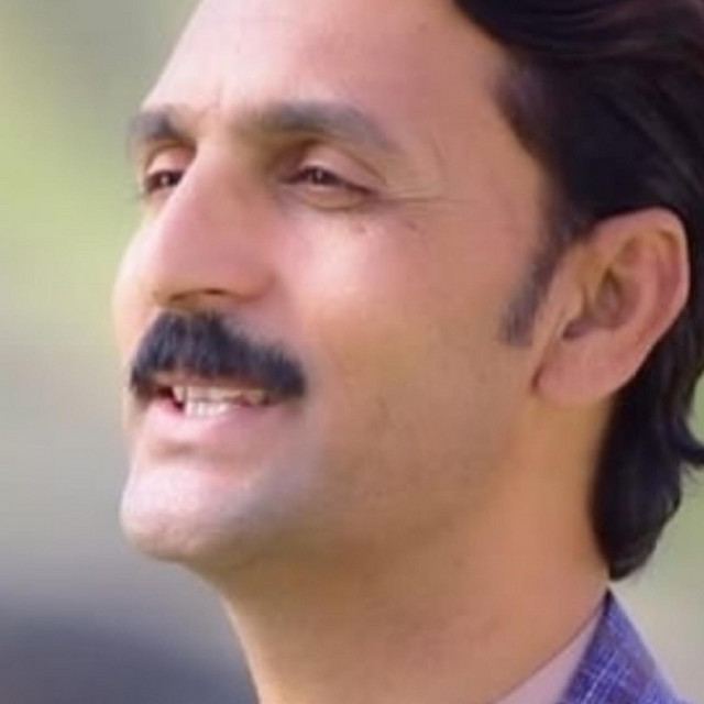Ta Ba Rana Khar Okhri Shahid Khan