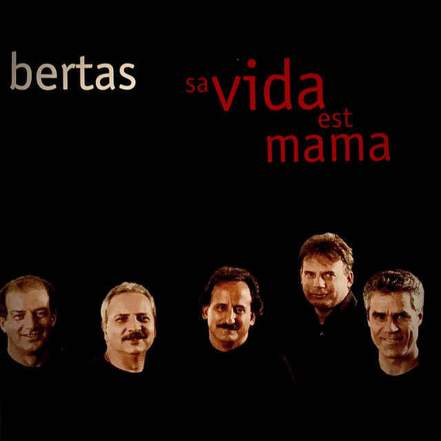Sa Vida Est Mama cover art