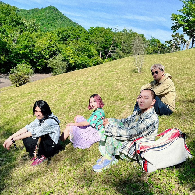 全世界のカスどもへ乾杯 / 夏のバンド練習っ - Single by Shinsei