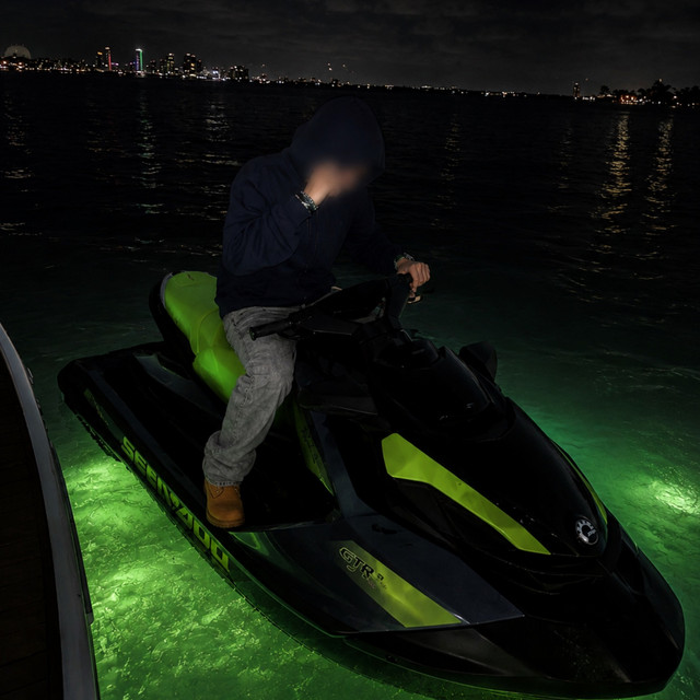 jet ski