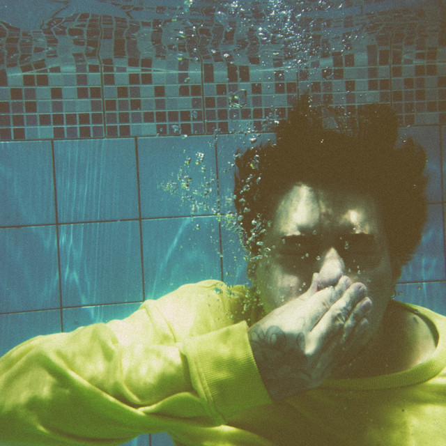 E EU BEBO MAIS cover art