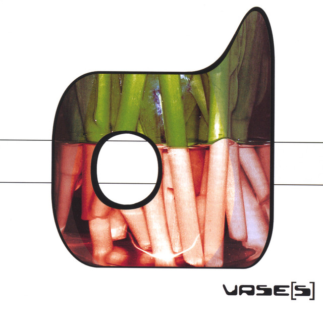 Vase[s] cover art