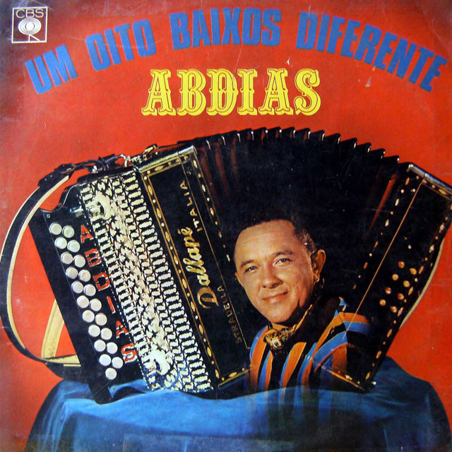 Um Oito Baixos diferente cover