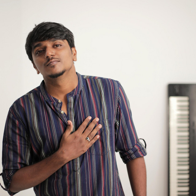 Kaadhal valarthen