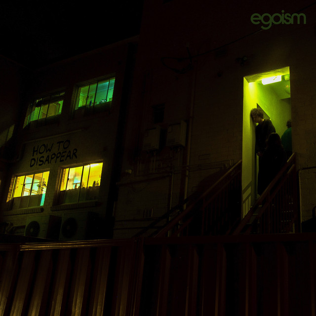 Capa de How To Disappear - EGOISM