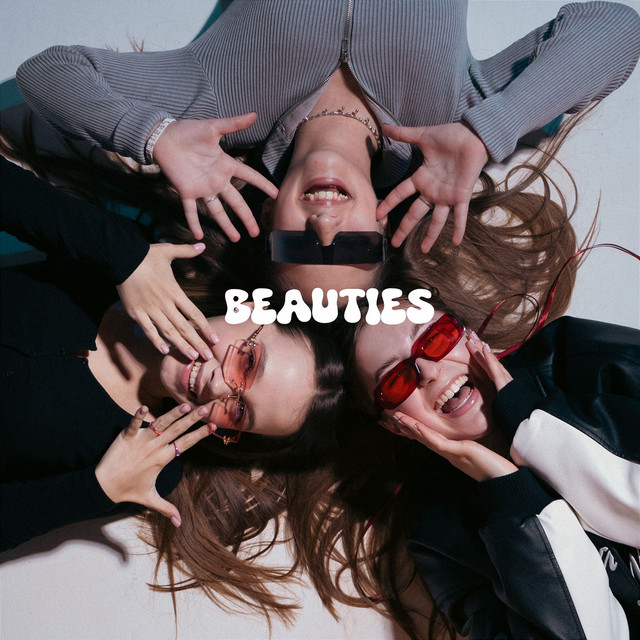 Обкладинка: super girls — beauties