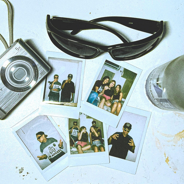 Fotitos cover art