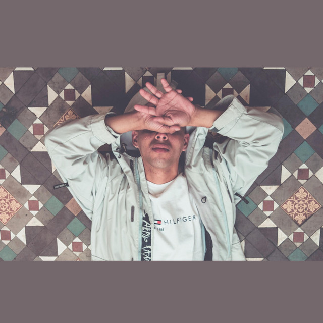 Curas y Venenos cover art