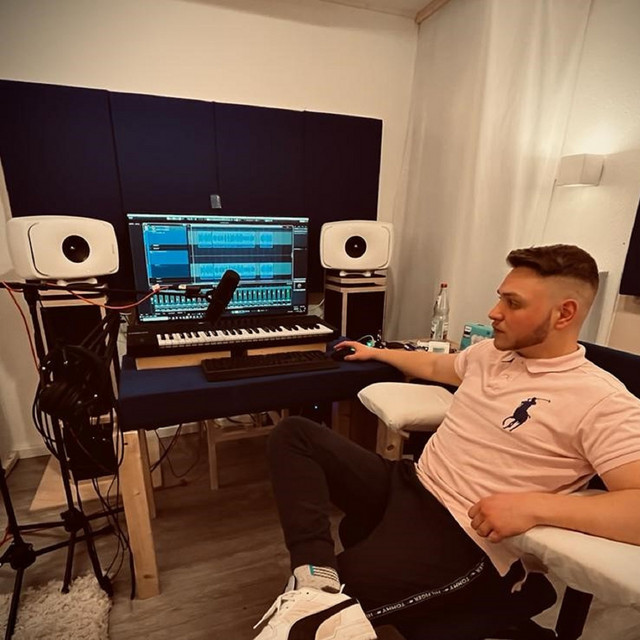 Lav | Spotify