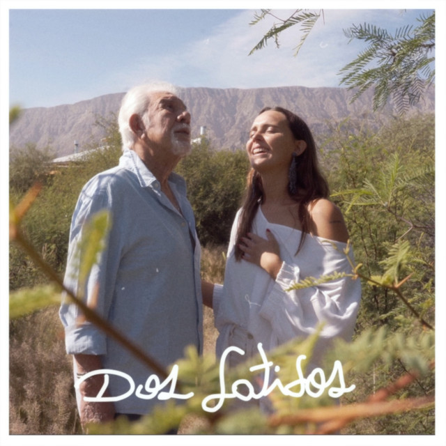 Dos Latidos cover art