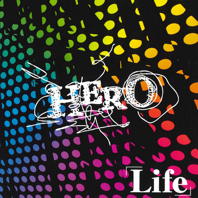 「Life」初回盤 cover art