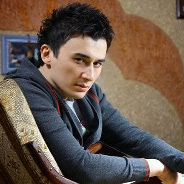 Qirmiz Olma