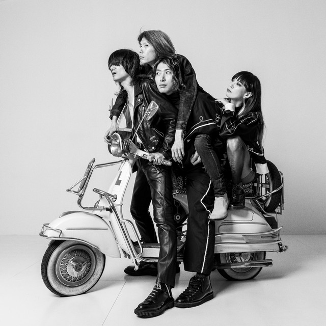 ロックンロール - Recorded at 日本武道館 – Musik und Lyrics von a