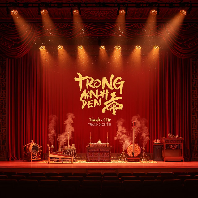 Trong Ánh Đèn