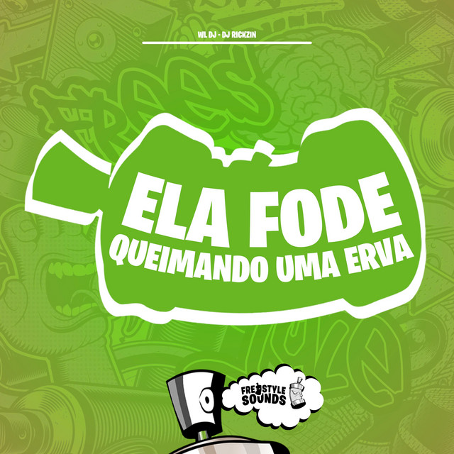 Ela Fode Queimando Uma Erva