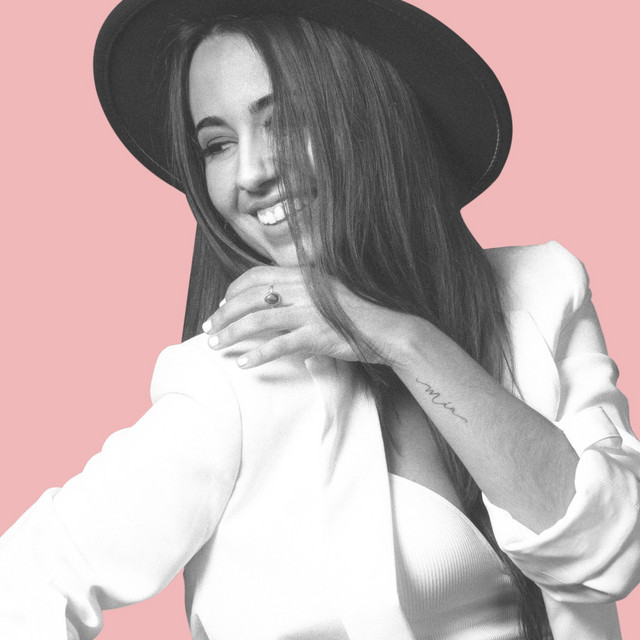 Mía cover art