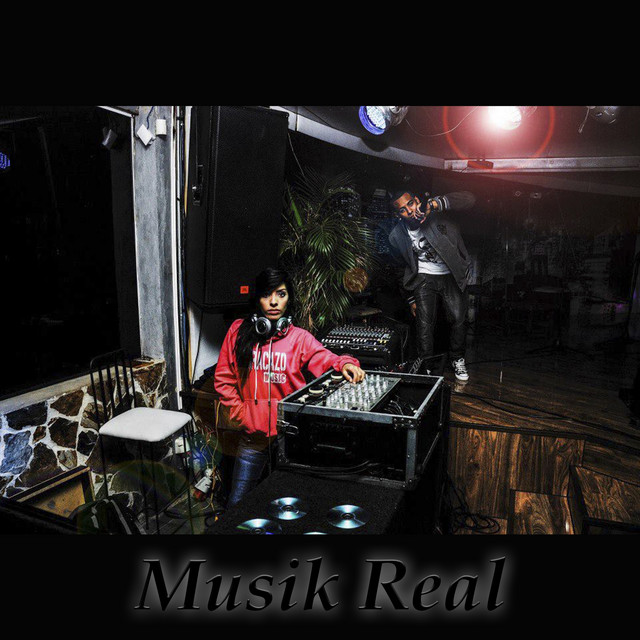 Musik Real cover art