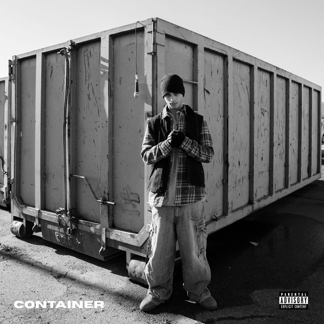 CONTAINER