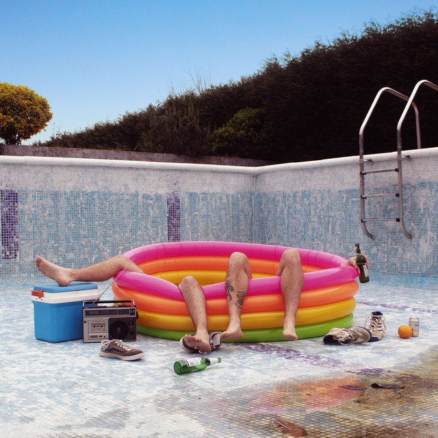 Bañistas (Dos Desnudos en un Paisaje Exótico) cover art