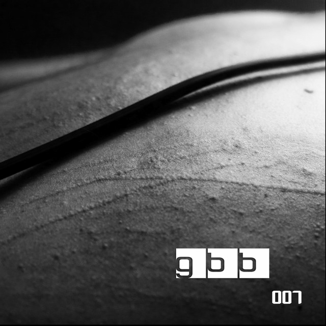 007 cover art