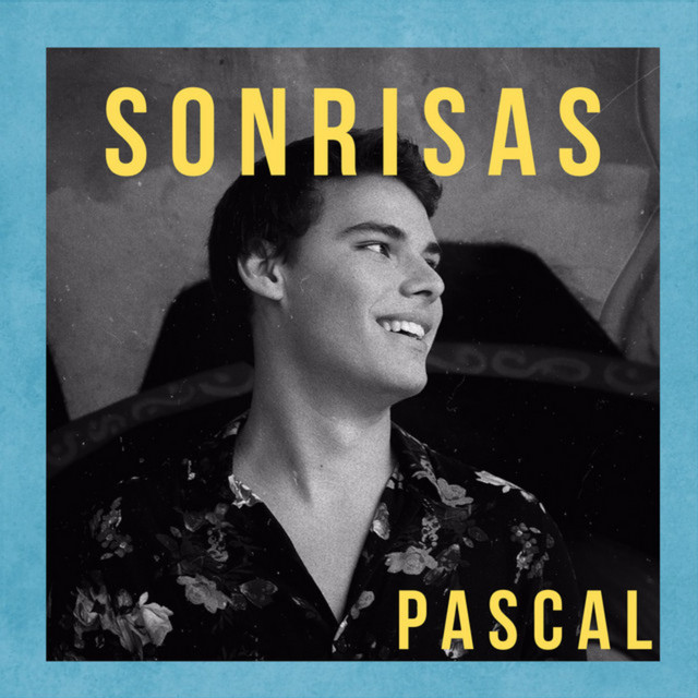 Sonrisas cover art