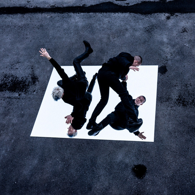 Að morgni til cover art