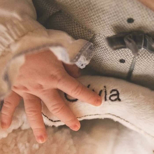 Olívia cover art