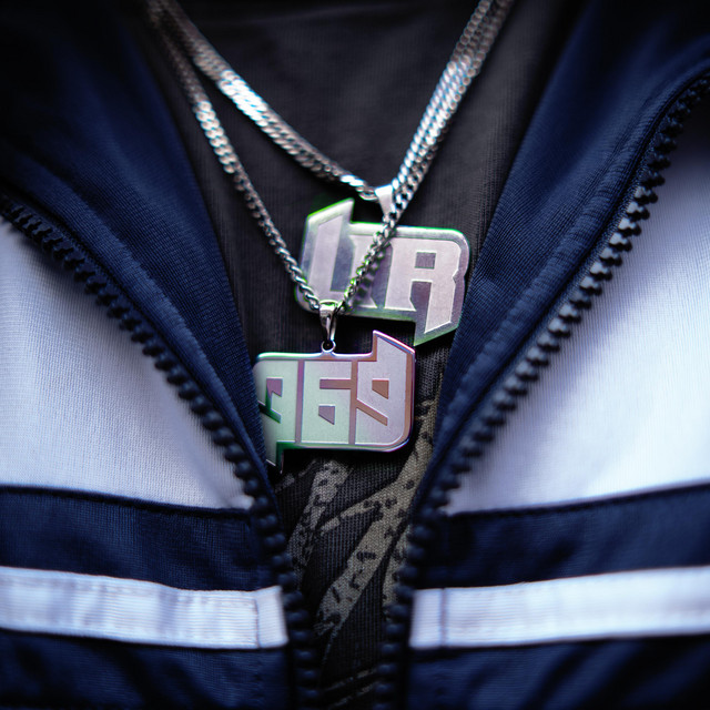 369UR cover