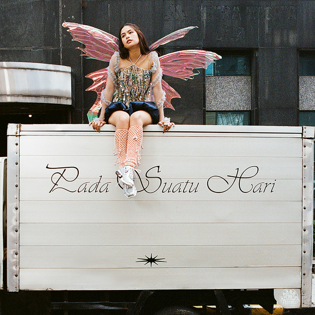 Pada Suatu Hari cover art