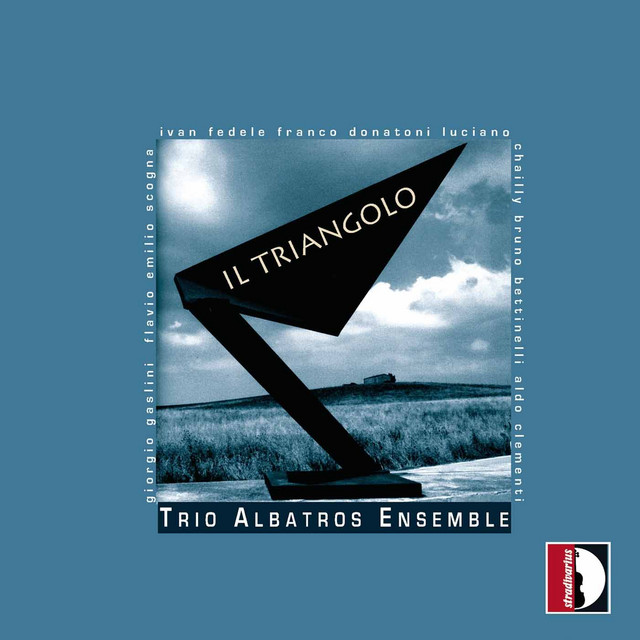 Il triangolo cover