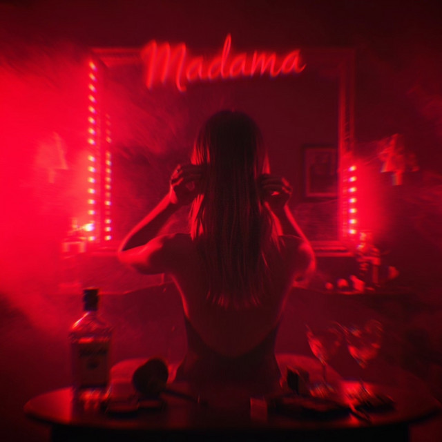 Madama