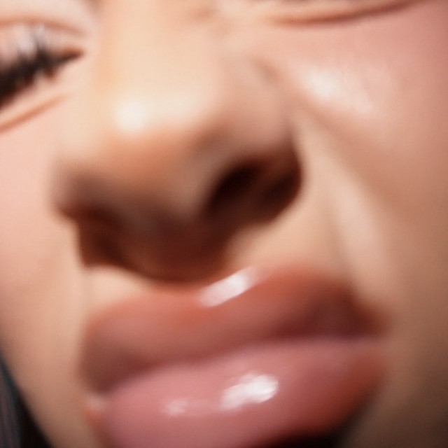 777