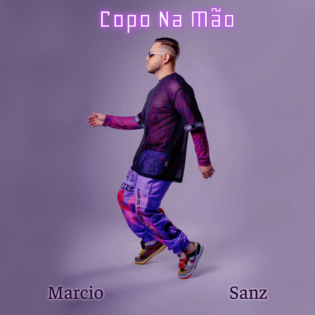 Copo Na Mão