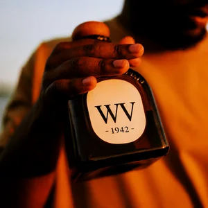 Cover art van 1942 van WV, FJ