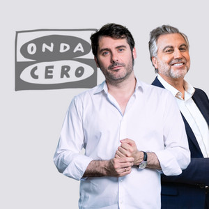 Más de uno podcast cover
