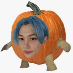 𝘢𝘶𝘳𝘰𝘳𝘢𝘴 𝘤𝘭𝘰𝘴𝘦𝘵 🍂🎃 podcast cover