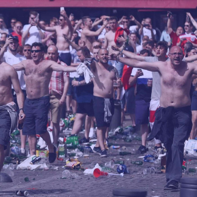 Soccer Understanding Hooliganism 趣味・スポーツ・実用