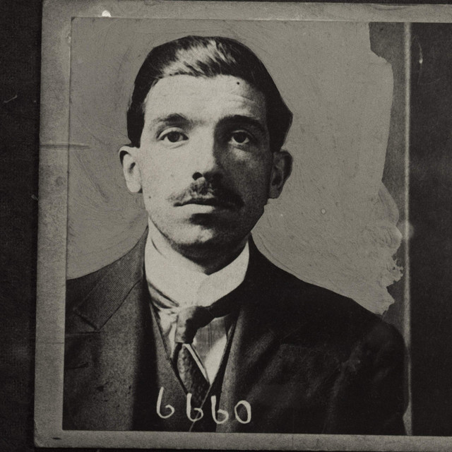 Charles Ponzi's scheme (plus a new scam)