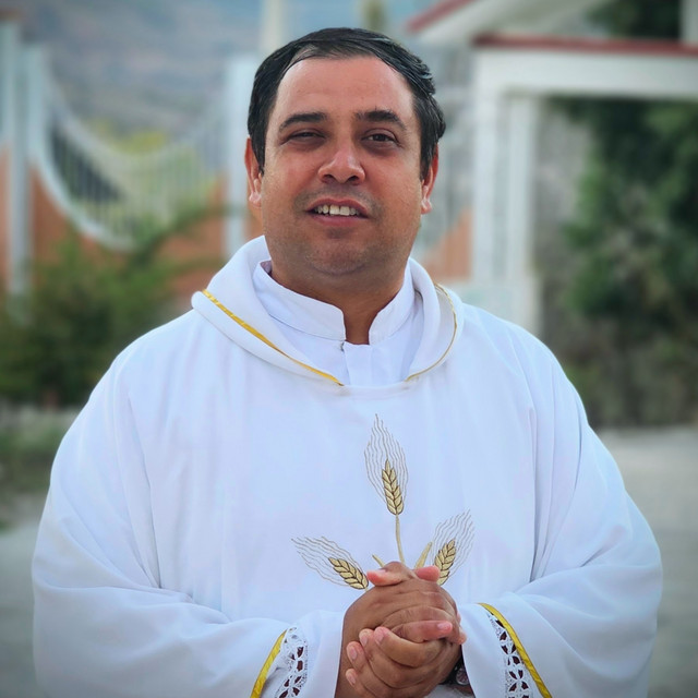 Padre José Arturo López Cornejo podcast artwork