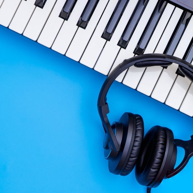 Favorite Clean Songs For Spanish Class Playlist By Elisabeth Alvarado Spotify