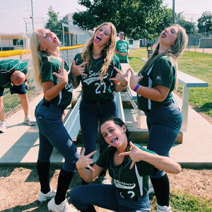 softball warmup🥎🥵 - playlist by kamy_johnson | Spotify
