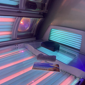 Golden Glow🔥 - playlist by secrets bar retford | Spotify