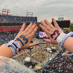 making friendship bracelets 😽💞 - playlist by nick Spotify