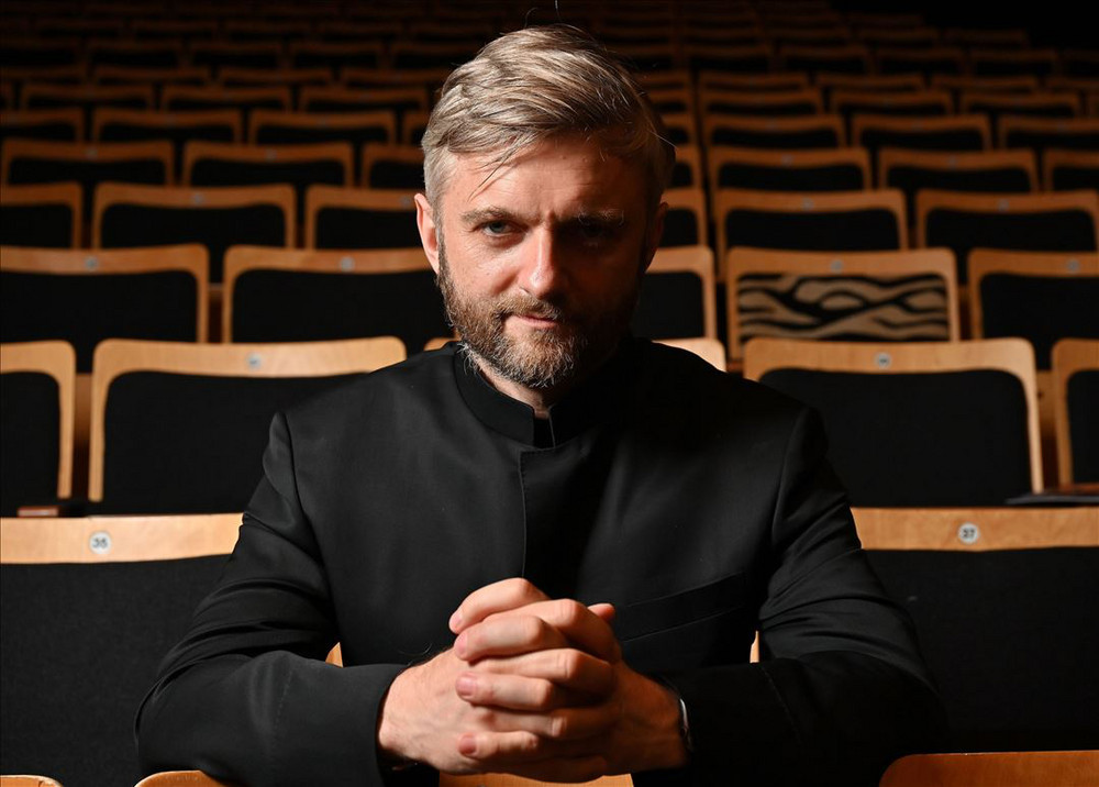 Kirill Karabits image