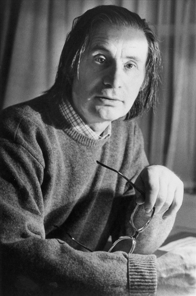 Alfred Schnittke image