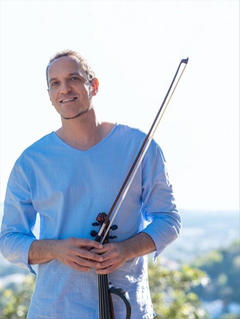 Carlos Niño Photo