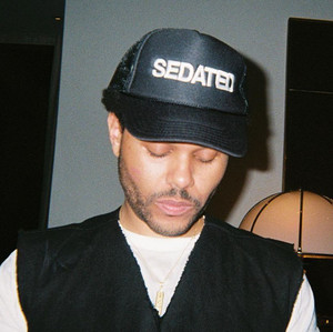 𝐣 on Spotify