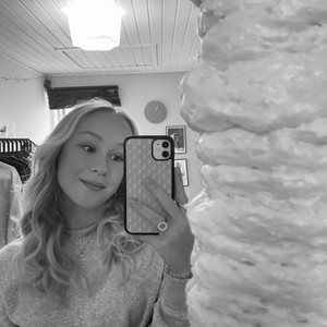 Luna Elise Petersen on Spotify