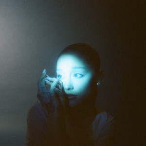 arianagrandeofficial