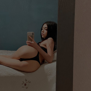 🦋 𝓔𝓿𝓮𝓵𝔂𝓷 𝓢𝓸𝓽𝓮𝓵𝓸 🦋 | Spotify